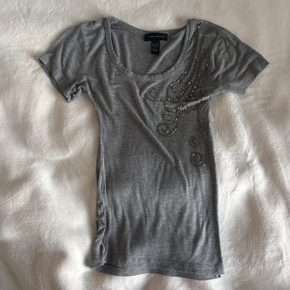 Cable & Gauge Gray Scoop Neck Tee with Beaded Swirl Accent
